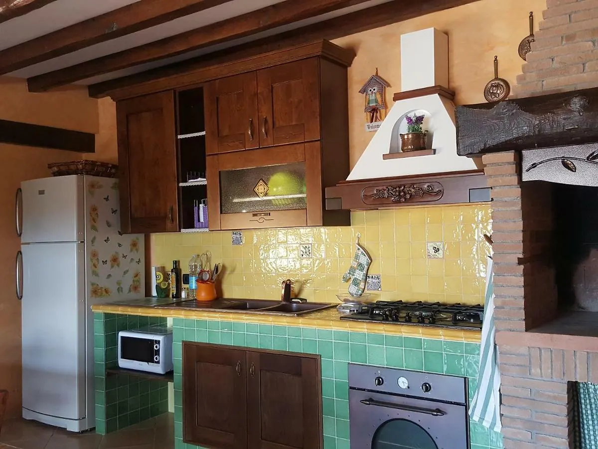 La Casetta In Fiera Ponte Galeria Apartment